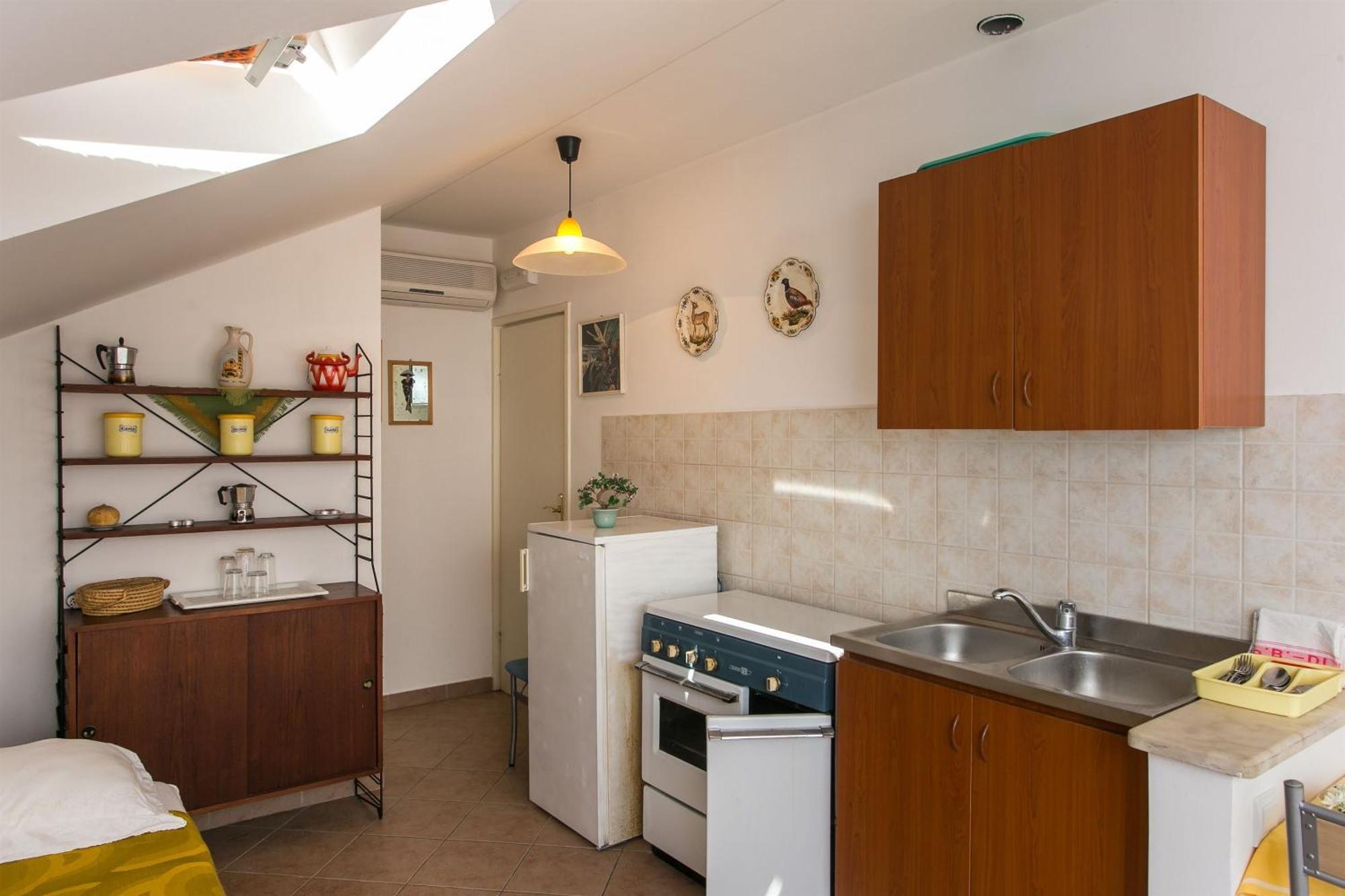 Apartments Marija - 50M From Beach Zaton  Exterior photo